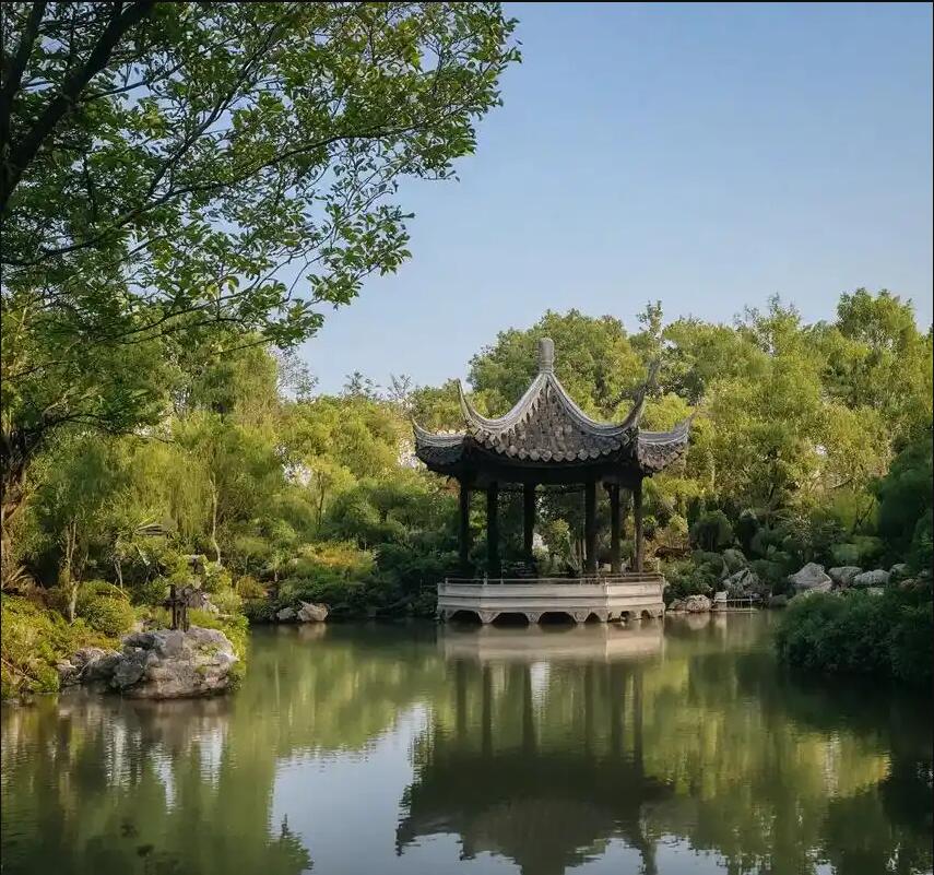 宜州半雪餐饮有限公司